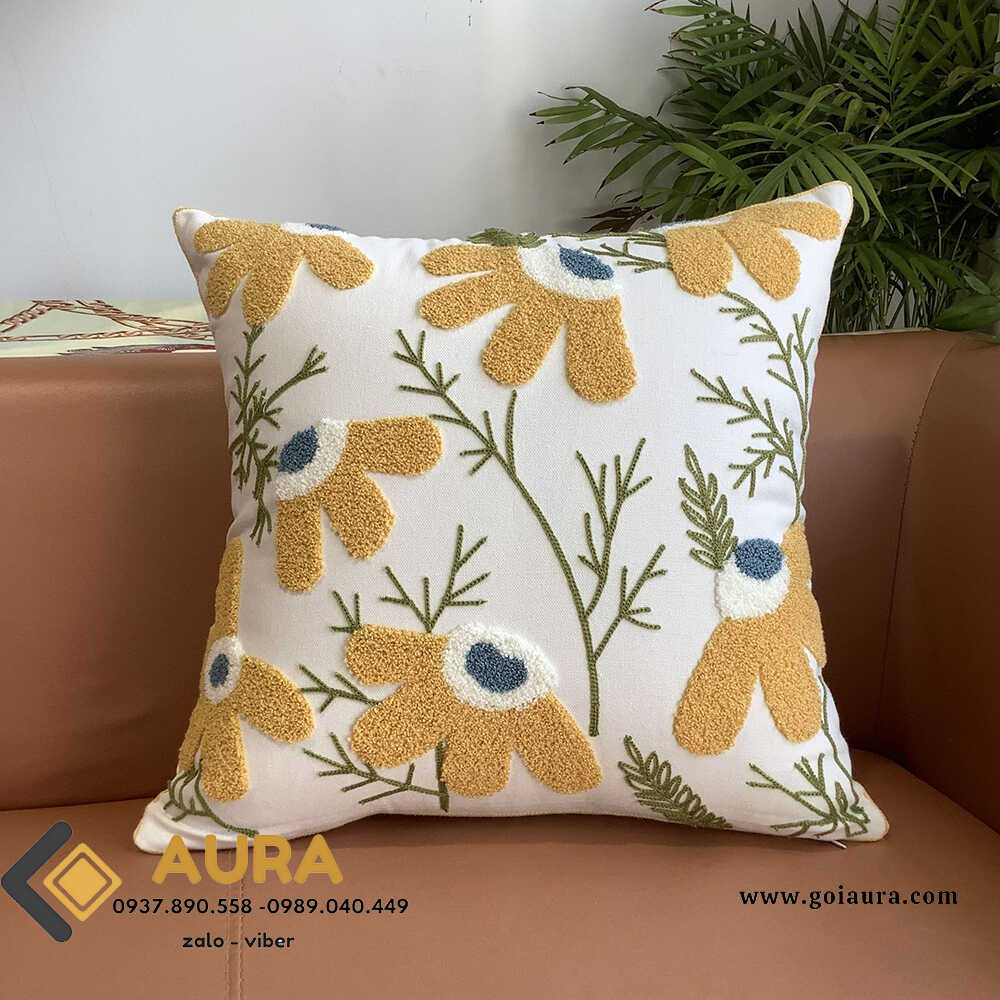 Những Mẫu Gối Tựa Sofa Thêu Hoa Được Yêu Thích Nhất gối sofa thêu hoa vàng