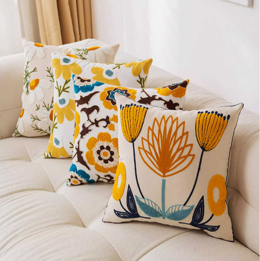 Xưởng Sản Xuất Gối Tựa Lưng Tại TPHCM gối thêu hoa đẹp mới