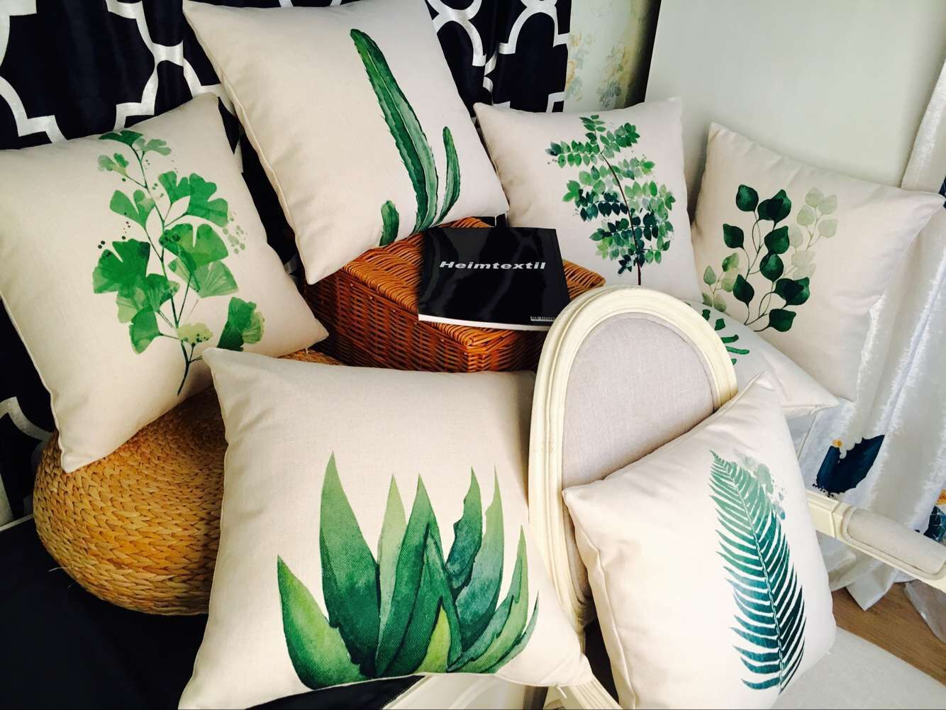 Giảm Mỏi Lưng Khi Làm Việc Với Gối Tựa Lưng Văn Phòng gối tựa sofa họa tiết lá xanh