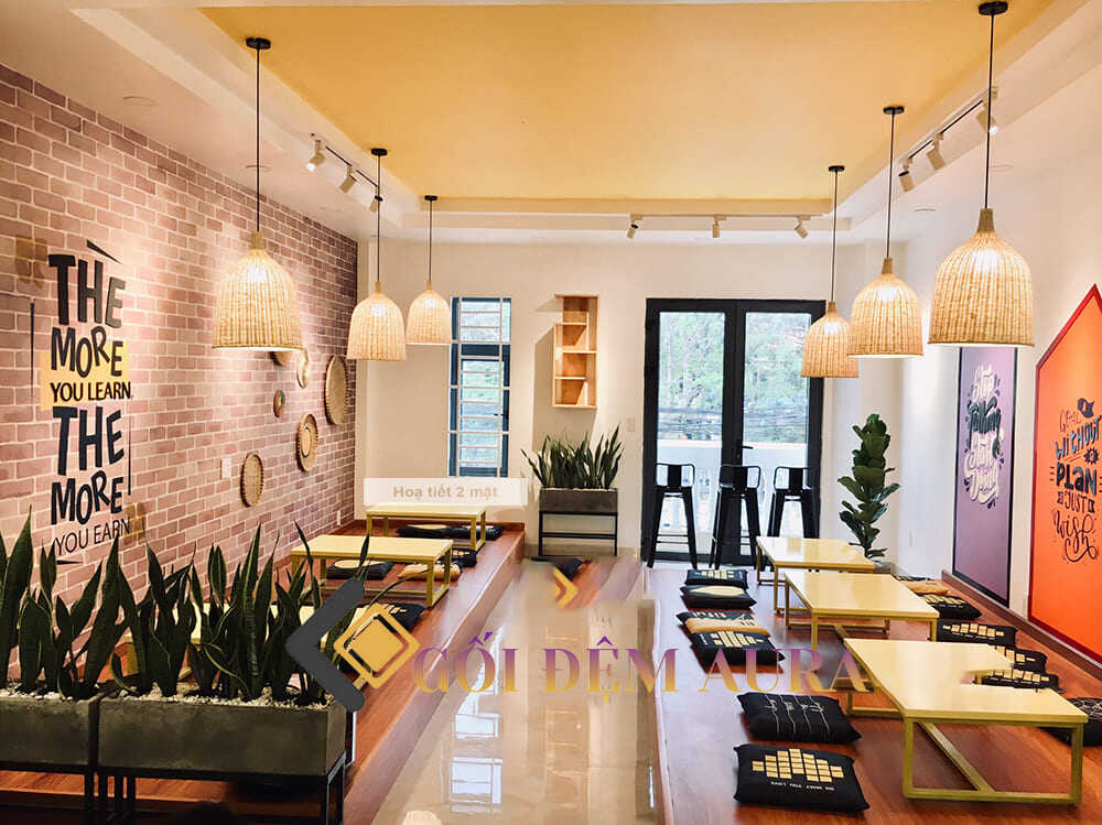 Những Mẫu Nệm Ngồi Bệt Đang Được Ưa Chuộng Nhất Hiện Nay đệm ngồi bệt quán cafe trà sữa aura016