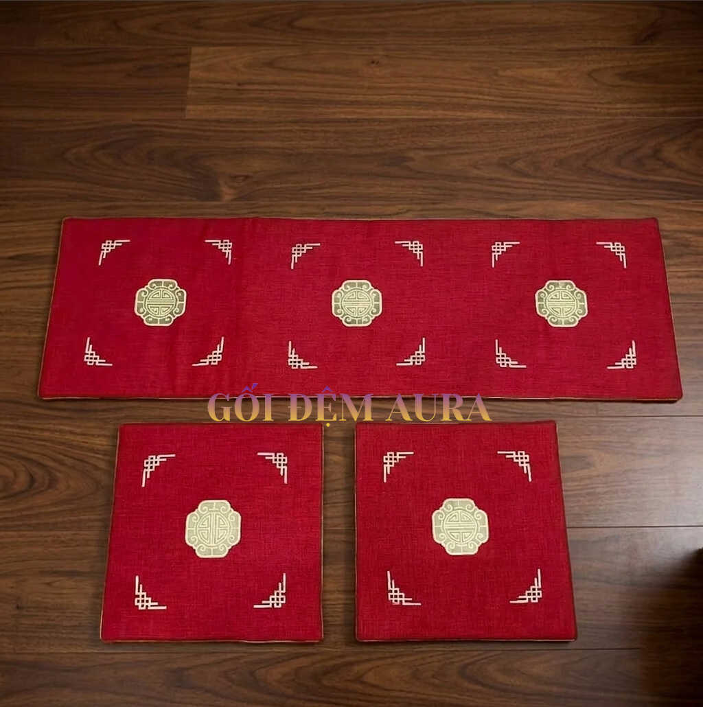 thảm trải ghế gỗ màu đỏ thêu đẹp thảm trải ghế gỗ màu đỏ thêu đẹp