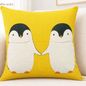 Gối Tựa Sofa Chim Cánh Cụt Vàng